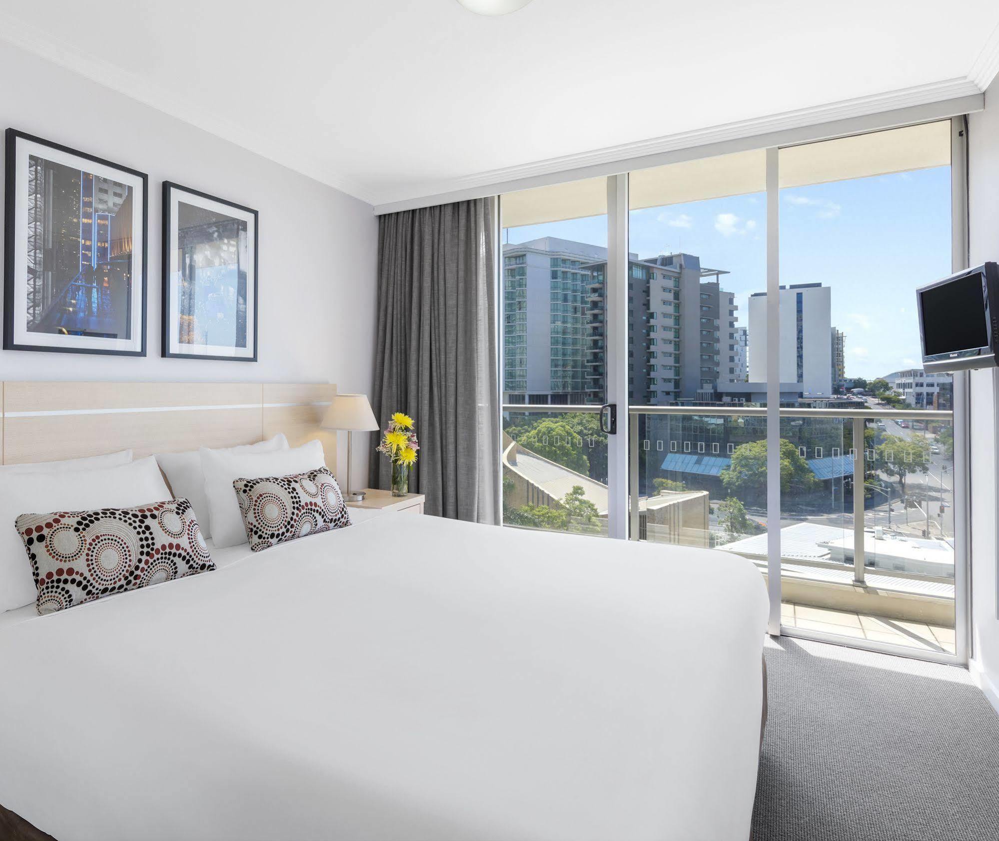 Oaks Brisbane Lexicon Suites Exteriör bild